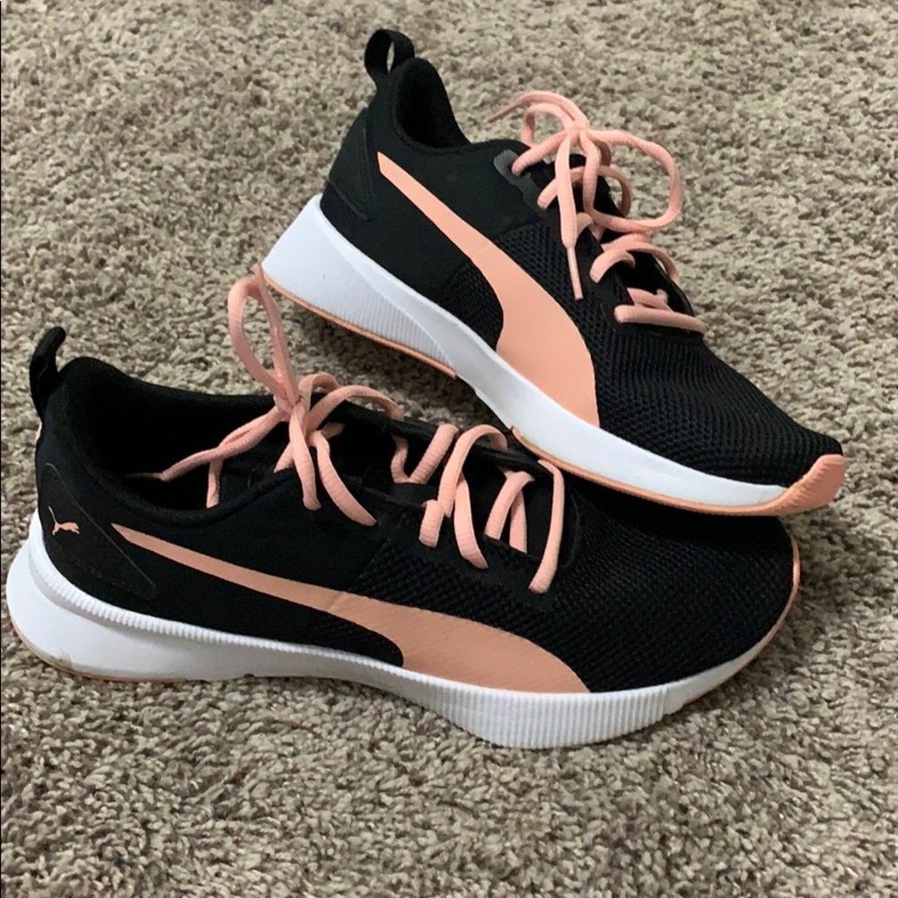 Women’s Softfoam plus puma athletic shoes